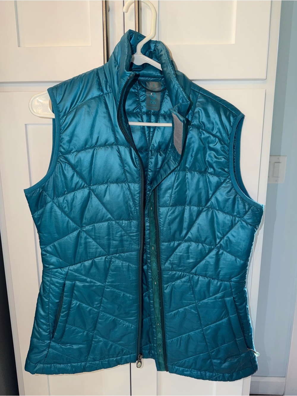 Isis Teal Quilted Women's Packable Vest